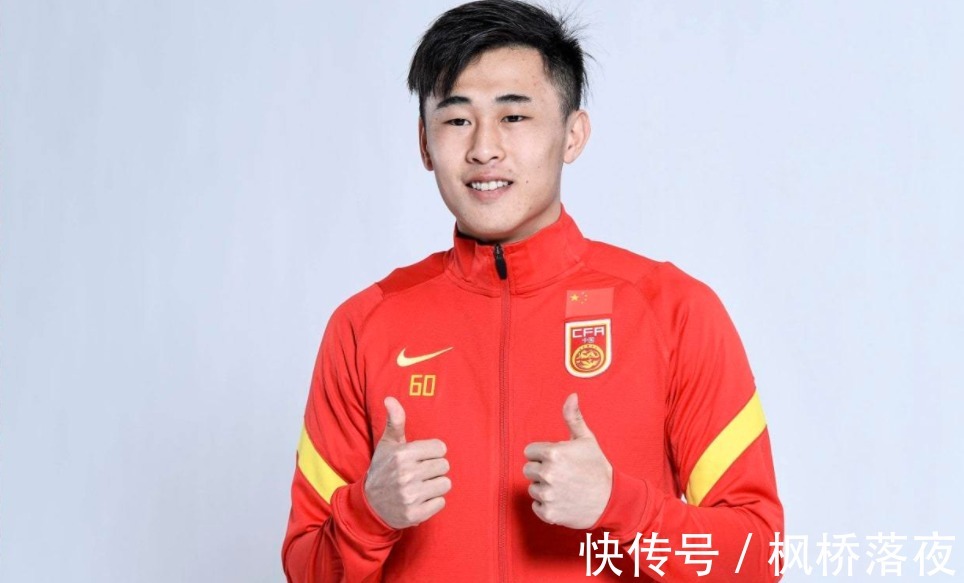 中国足球|2场世预赛成中国足球红人!22岁中场成挖角大热门,都想要他!