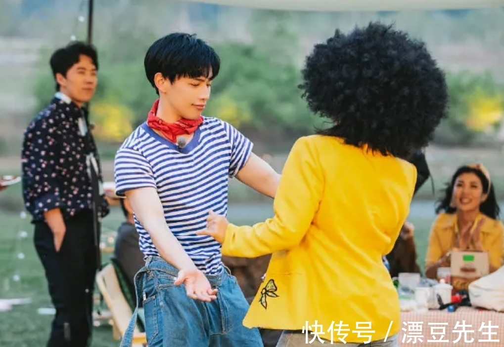 惊喜|《五十公里桃花坞》，可以说，张翰是我今年关注内娱的一个惊喜