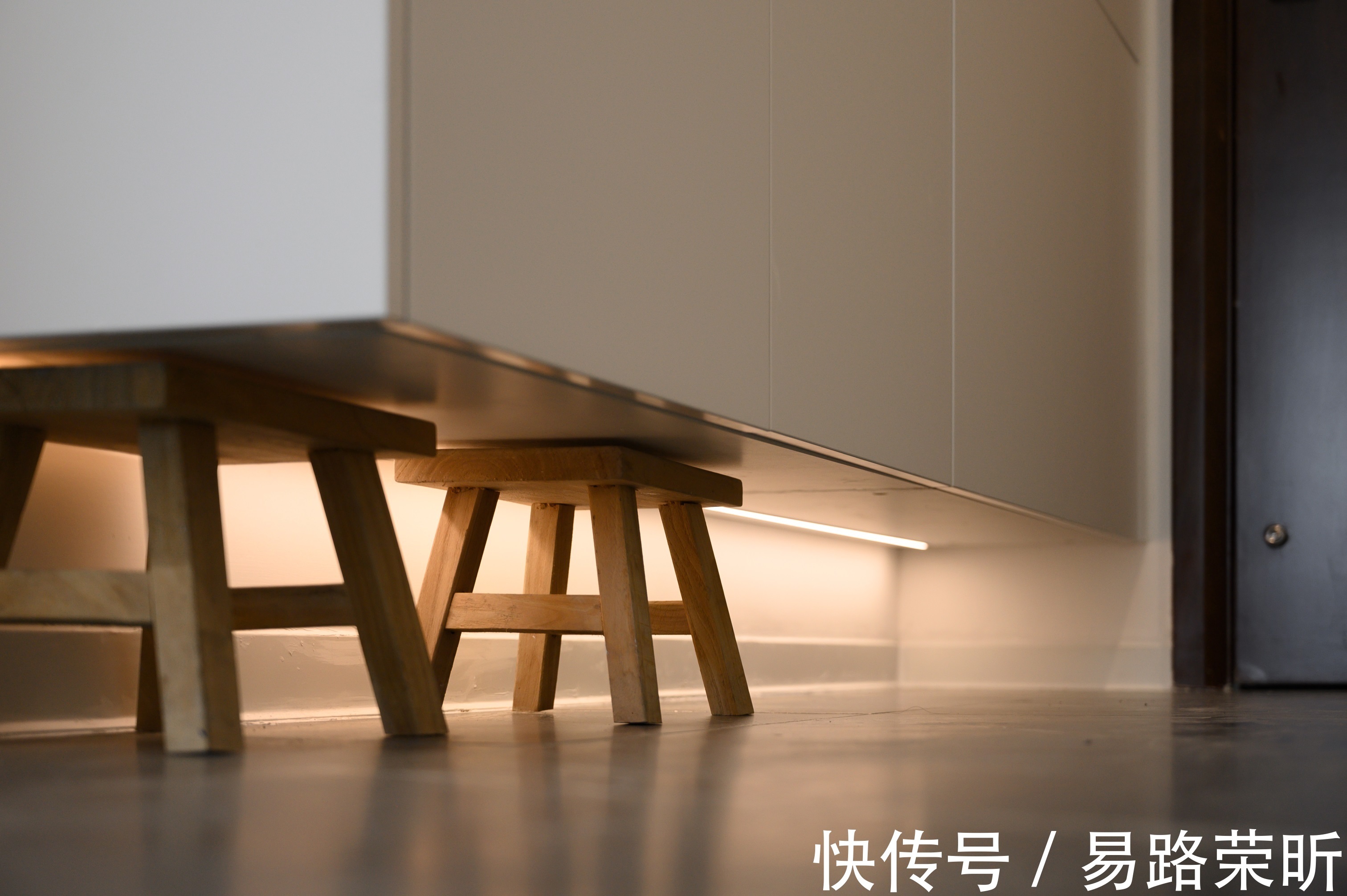 过道|家是温柔的避风港,寒夜归来时的一盏灯,是记忆里的温存,放不下的牵挂。