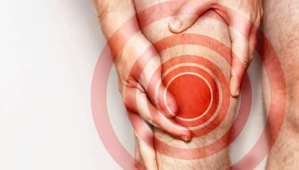 长时间|膝盖使用“寿命”有限,若不想被“折腾”坏,7件事别再做了