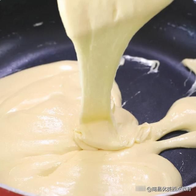 早餐吃什么，牛乳派好吃又有营养