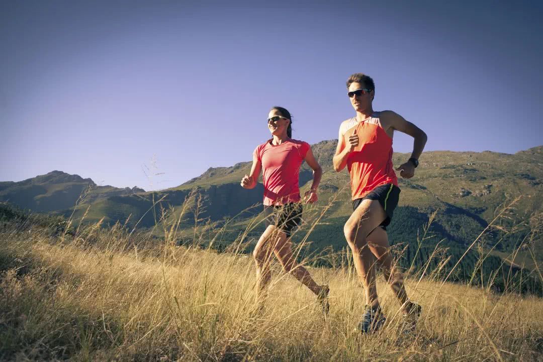 主持人|英国一项测试改变正常认知，原来每天跑步不能减肥，尤其是上班族