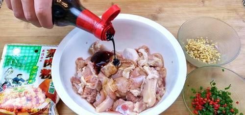  这才是粉蒸鸡的正确做法，太香了，美味又解馋，吃一次就念念不忘