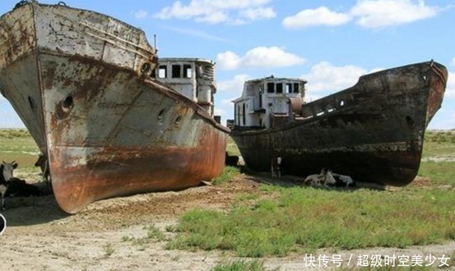 如果把地球上的水抽干,会变成啥样?看完这个你就知道了