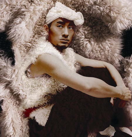 从一夜爆红到身败名裂，消失5年的''假农民''阿宝，今现状如何？