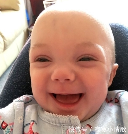 梅茜|婴儿出生后不足一斤,结果让父母泪流满面!