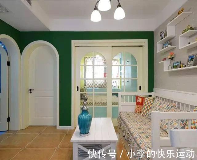 客餐厅|54平两室公寓,色彩搭配好大胆,餐厅的上下柜,好看又好用