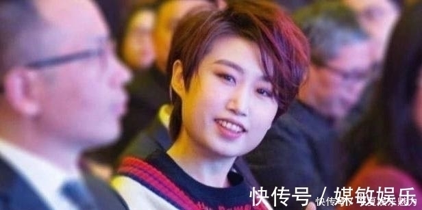 乒乓球|乒乓天才少女黯然退役后,转行成商场精英,如今长相大变样