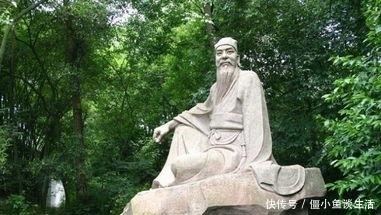 东坡吃草|苏轼去找佛印玩，刚到门口就喊“秃驴何在”，小和尚回四字太经典