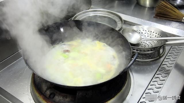 味道|萝卜炖排骨这样做才清淡，无需大料，配料简单味道香，家人都爱喝