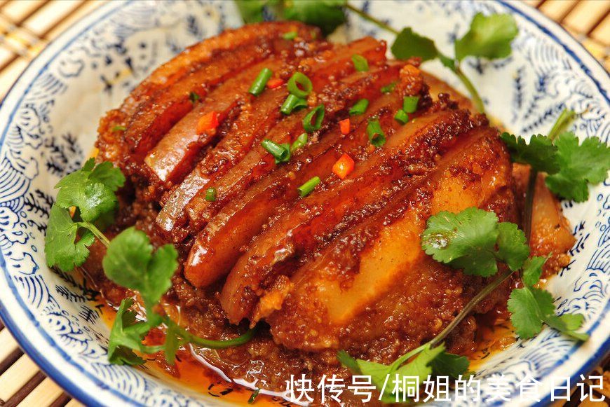 粉蒸肉不要直接蒸，记住2个窍门，出锅香嫩油润，吃着肥而不腻