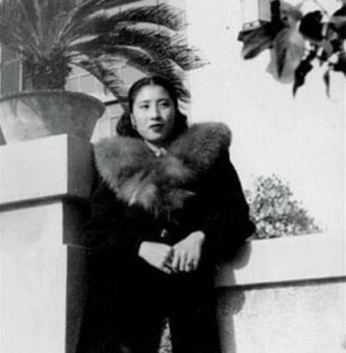 不错|张灵甫与妻子吴海兰关系不错,为何却被他枪杀?其他妻子结局如何