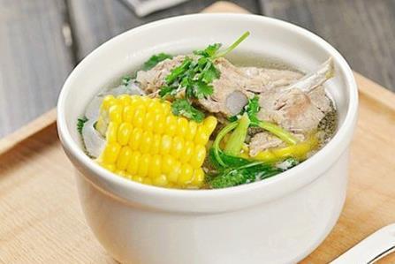 懂得|炖排骨时,调料别放错,懂得“3不放”,汤汁鲜美,没腥味没怪味