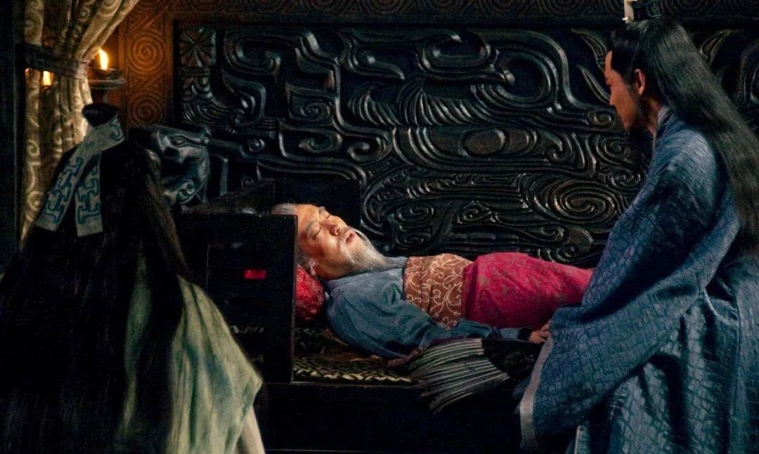 石头|夷陵之战后，是一堆乱石头困住了陆逊，让东吴无法追击刘备吗？