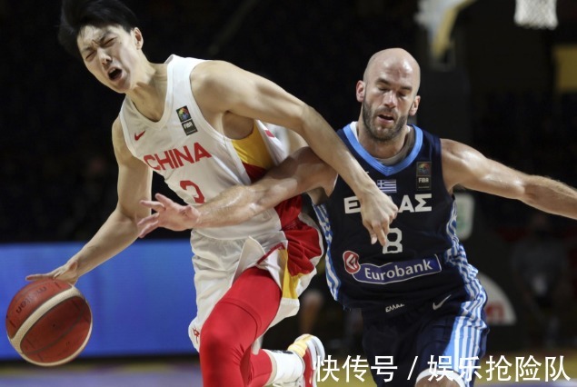中国篮球|1比3惨败!国足凭什么嘲笑男篮 中国篮球派二队去都能赢越南!