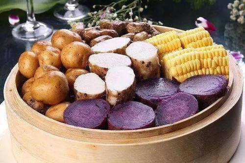 糖尿病患者|常吃粗粮能降血糖？医生：这2种粗粮，要少吃，另外5种粗粮可多吃