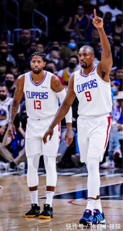 乔治 脸都不要了!乔治比赛上脚ZK4代,自己的签名鞋不穿了,PG6无望?