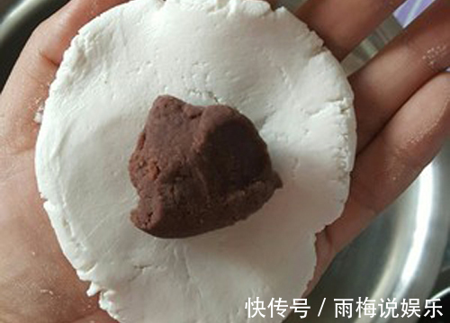 小吃|东北的特色小吃“粘耗子”,您吃过吗做法简单,让人百吃不厌