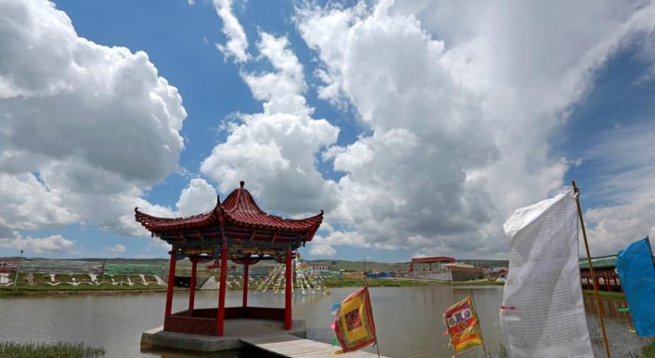 藏族|国内一条“反常”的河，河水倒着流，奇怪现象让很多游客慕名前来