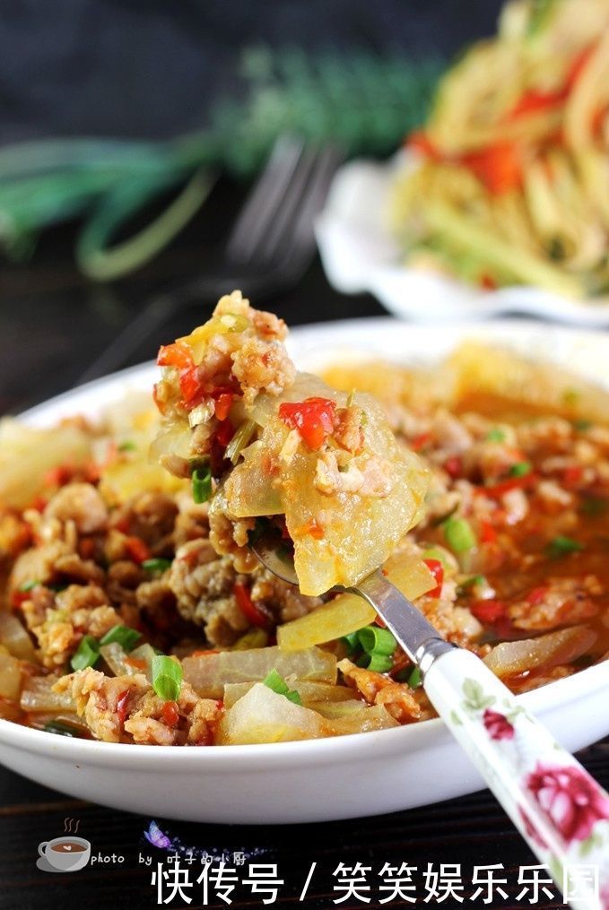 红柿子椒|冬瓜吃了几十年,还是如此做最美味,切一切,蒸一蒸,最适合夏天