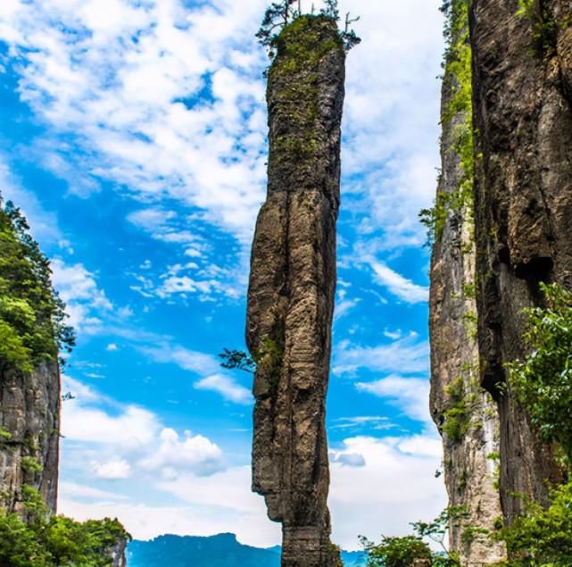 湖北省的一处峡谷，每天有山水演唱会，像是陶渊明笔下的桃花源