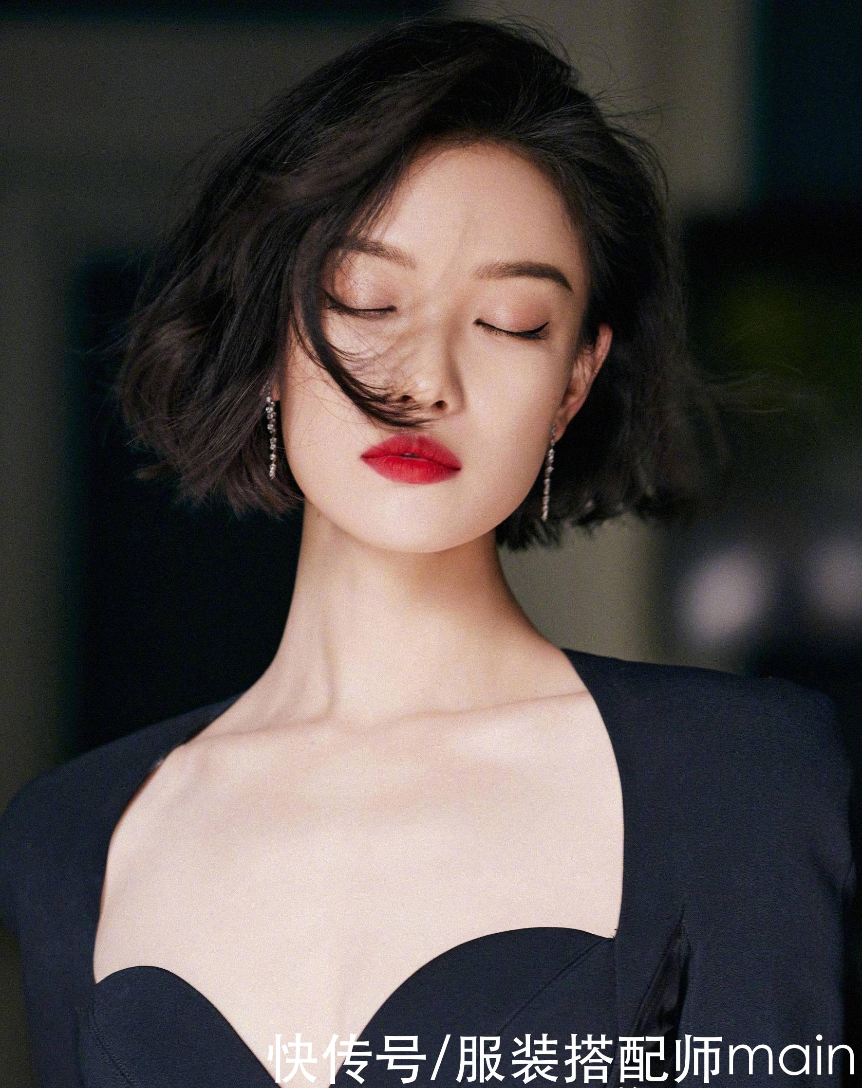  很显|女人别再留披肩发了，很显老！今年流行这6款卷发，减龄显脸小