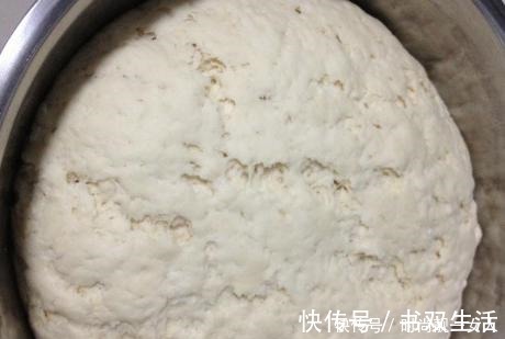 发酵粉蒸馒头,有人加小苏打有人放食用碱教你正确做法,不发酸
