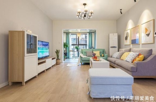背景墙|她家148平米,进门就被玄关迷住,不做吊顶跟背景墙,阳台超漂亮