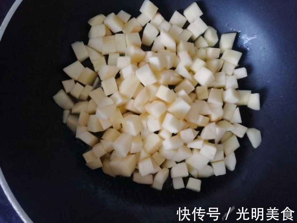 苹果派|家里面的苹果吃不完,用万能的手抓饼解决,孩子很喜欢