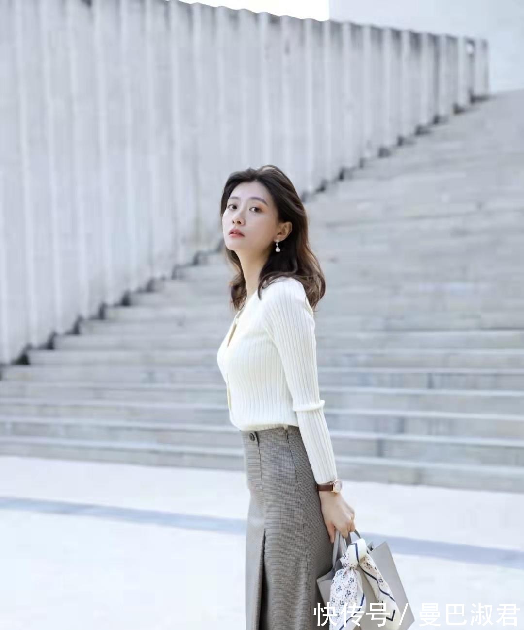 马甲 秋天上班穿什么衣服好看