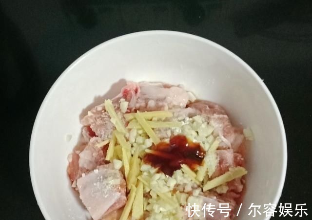 黏液蛋白|它是“碱性食物王”，女性可多吃，头发变顺滑，腰肢更细了