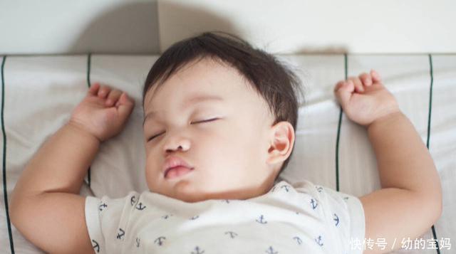 0~3岁是宝宝大脑发育黄金期，经常吃8种益智食物，娃越吃越聪明