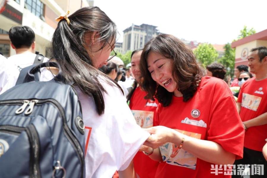 学妹们|各初中花式“打气”祝学生旗开得胜，青岛即将进入中考时间