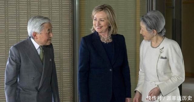 脊柱|日本天皇拍照有1规定:绝对不能拍侧身照,他们是否有何不为人知的秘密?