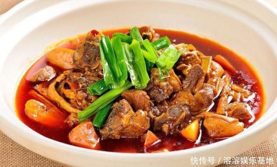 周末|周末去朋友家蹭饭,一桌子的菜,下次不带点礼品真不好意思来