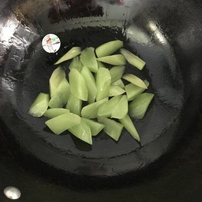 营养餐|#助力高考营养餐#番茄炒莴笋