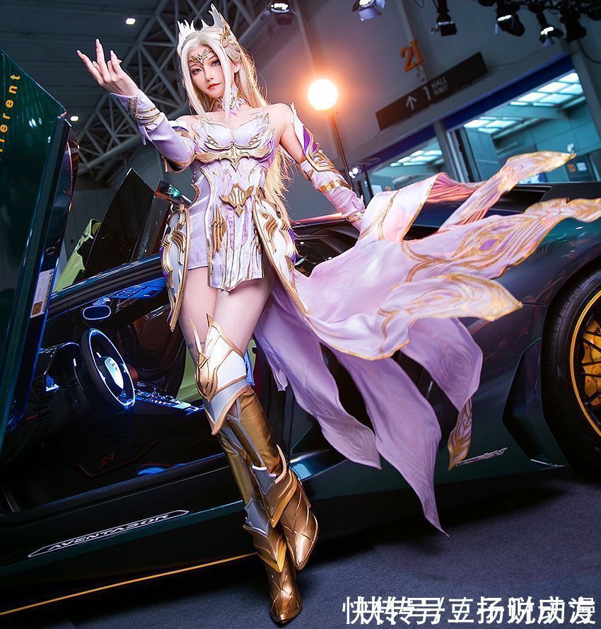 大长腿|斗罗:千仞雪神级cos来啦!颜值气质超还原,大长腿比原版还性感