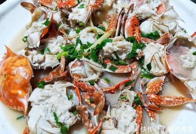 朋友聚餐,5个人点了10道菜花了350元,都说太值了