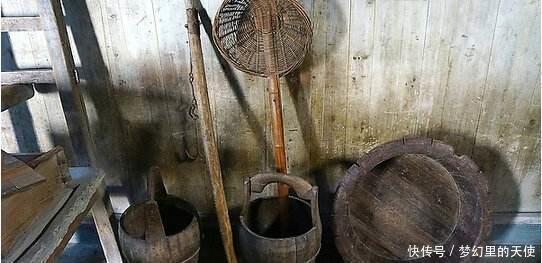 空中楼阁|此人很洁癖，上厕所为避臭建造空中楼阁，朱元璋让他与粪桶共睡