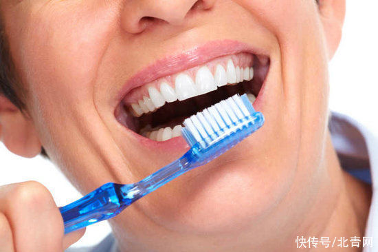 刘鑫|走出种植牙误区，给老人第三副牙齿