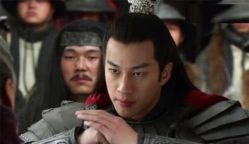 诸侯|汜水关前,张飞不出战吕布,十八路诸侯还能派谁出战吕布