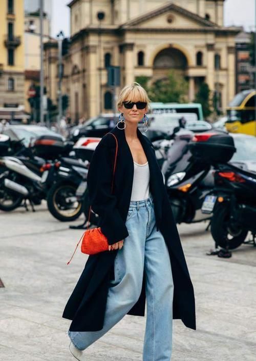 ?想要把“大衣”穿的时尚又高级？还得靠“靴子”，时髦显气场