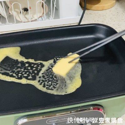 生菜|别再出去吃了,拔草厚蛋烧三明治自己做更好吃