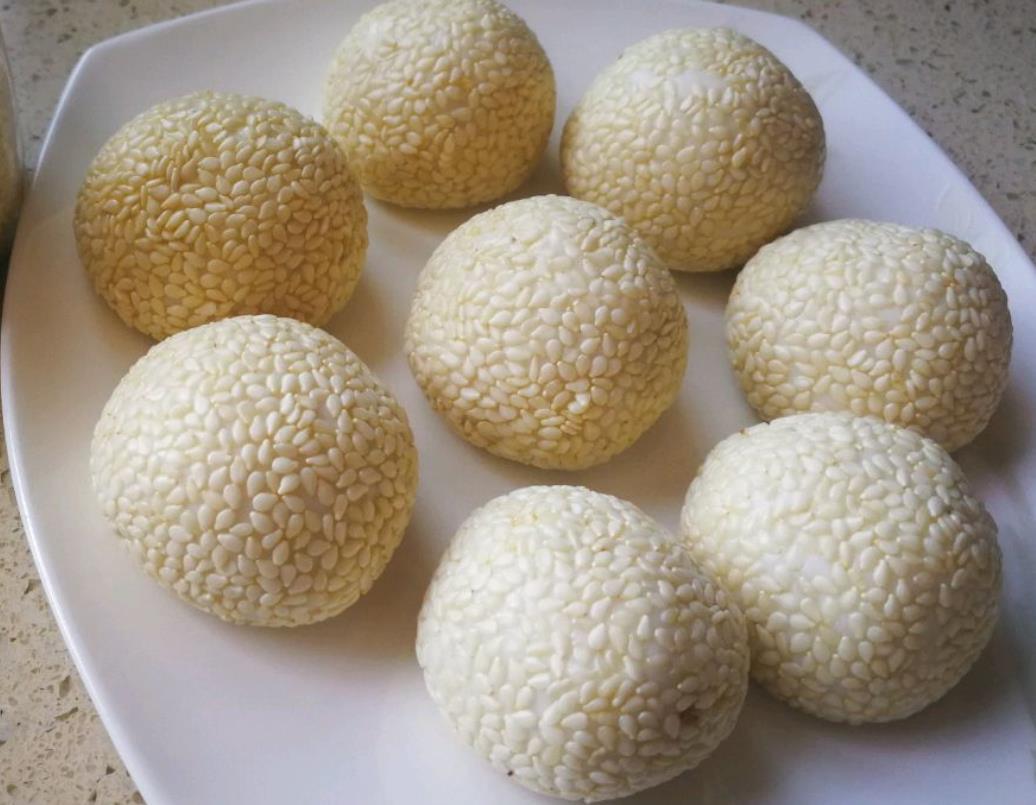 做麻团,掌握3个关键点,保证个个空心,不塌陷不开裂,零失败