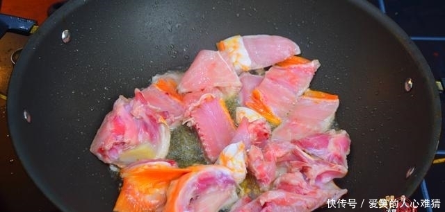 回头客|这锅酸汤鱼饭店卖168元,自己做30元成本,为啥还回头客众多