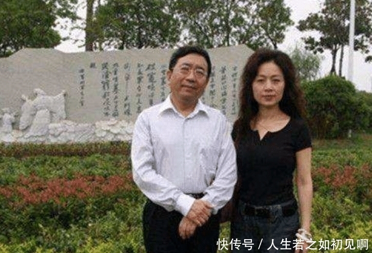 治病|余秋雨病重,妻子打工挣钱,为他治病供他写作,换来的却是背叛