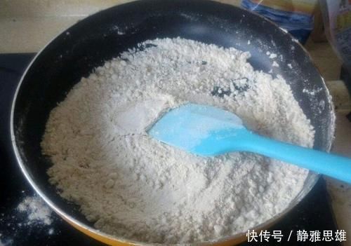 “面粉”别再做包子馒头了,倒锅里炒一炒,一个月的早餐不用买!