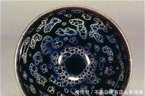 日本专家鉴出国宝,价值2500万,中国大妈这是我做的,只卖80块