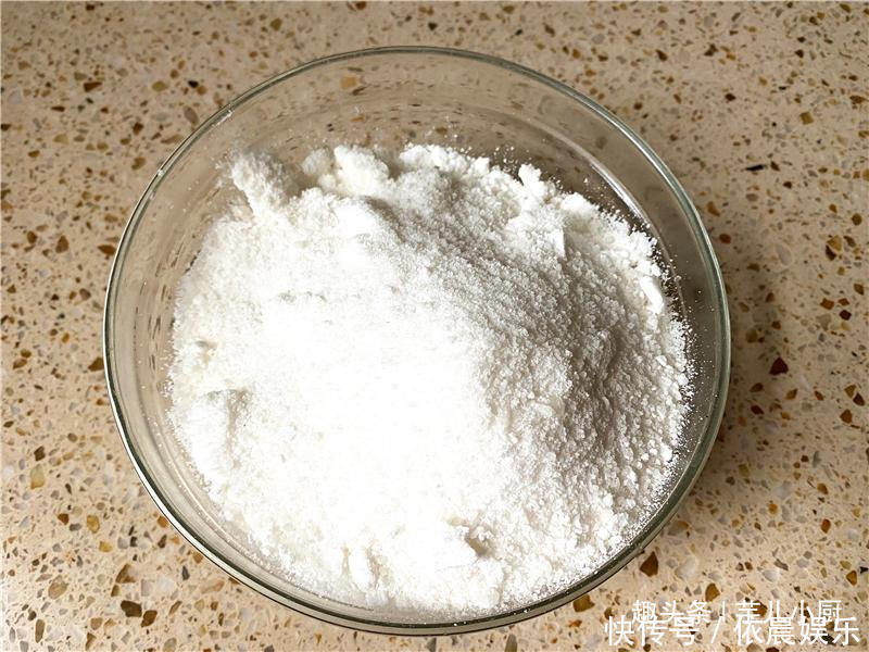 大米糕最简单的做法,无需烤箱,蒸一蒸,暄软弹口,好吃不上火