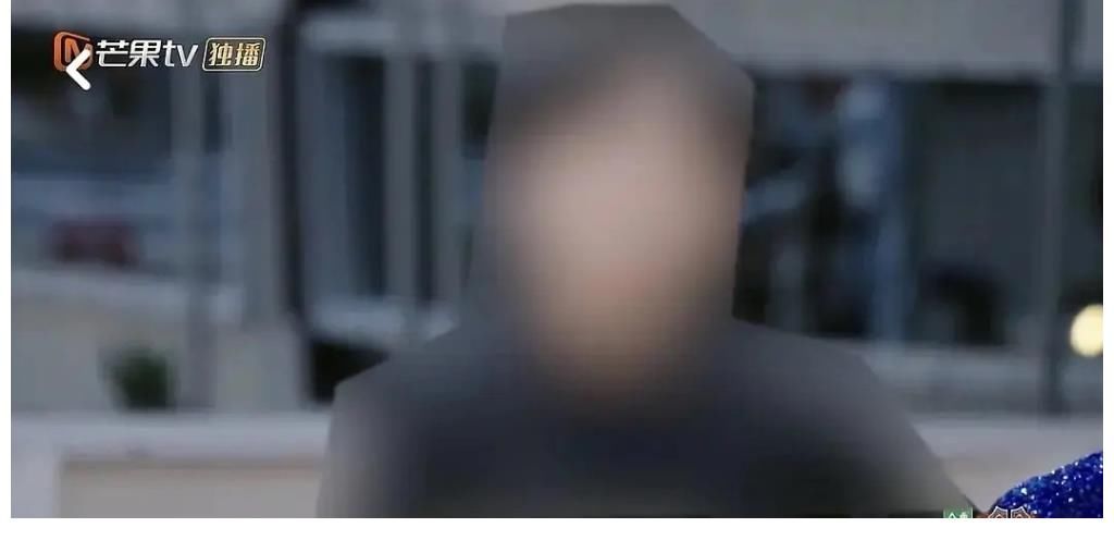 暴走的马赛克！《哥哥》连夜给李云迪打码，从毫无痕迹到逐渐暴躁…